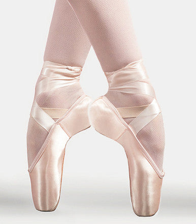 Tapered sales pointe shoes
